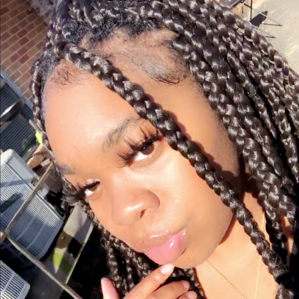 Meet your Posher, Taniya